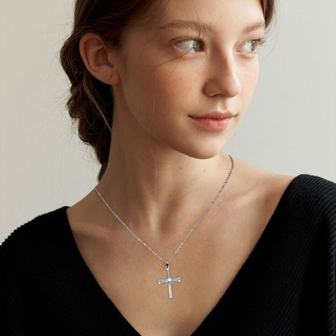 How the Right Jewelry Can Transform Your Entire Look